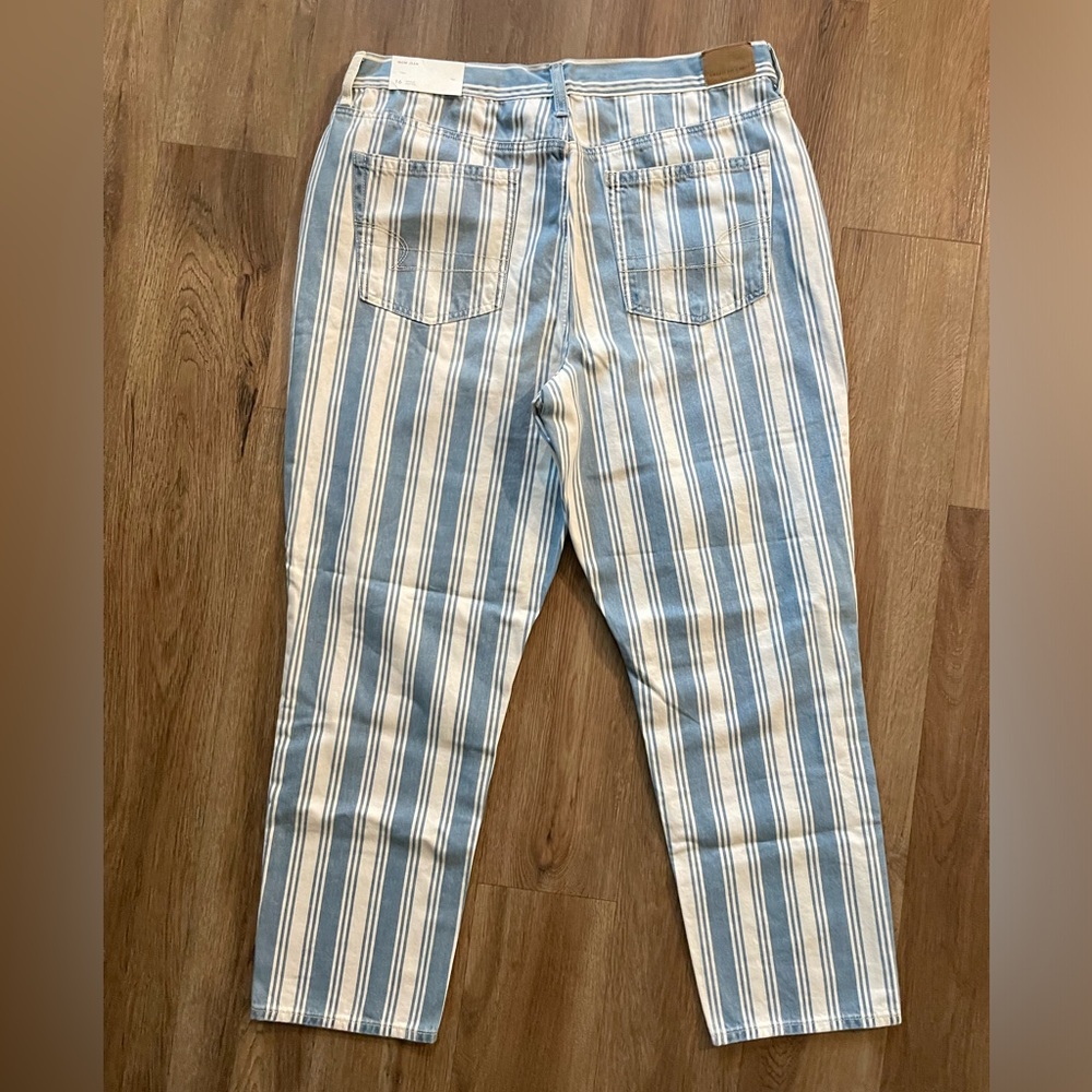 American Eagle Striped Jeans. - Picture 3 of 14